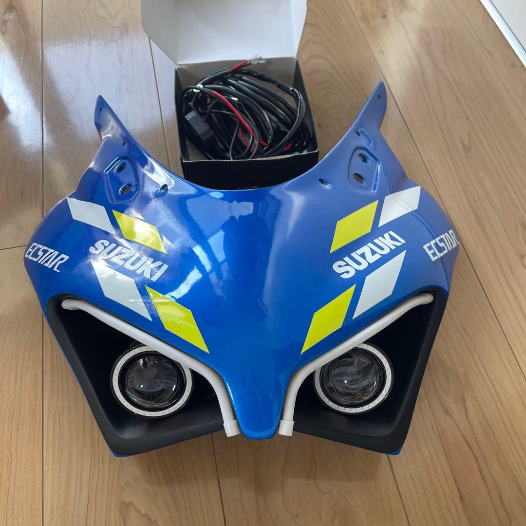 未使用　gsx-r125 アッパーカウル　デメキン　R1風？　パニガーレ風？