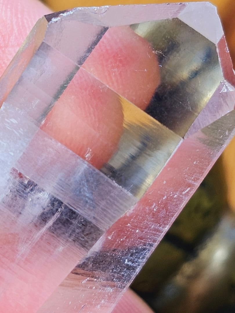 虹入り‼️ヒマラヤのレムリアン水晶 マカルー産