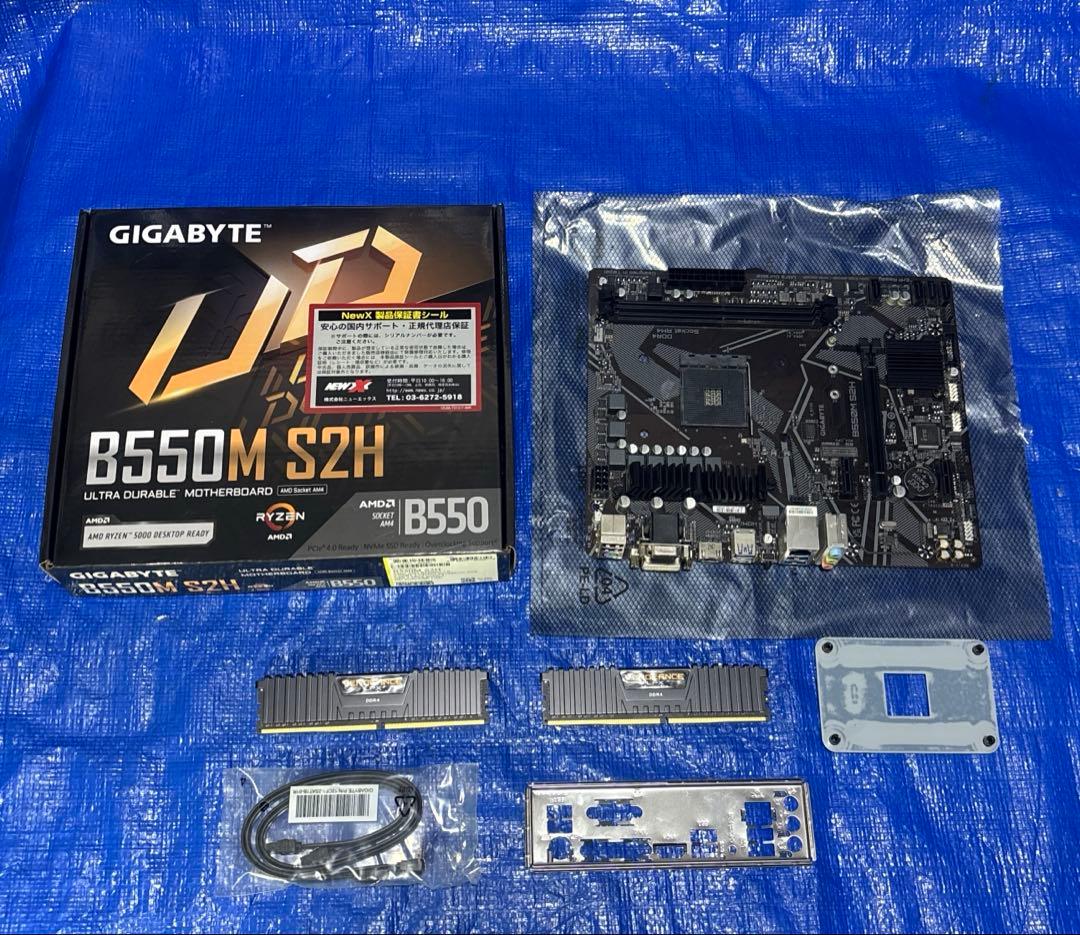 DDR4 メモリ（16GB）+マザーボード