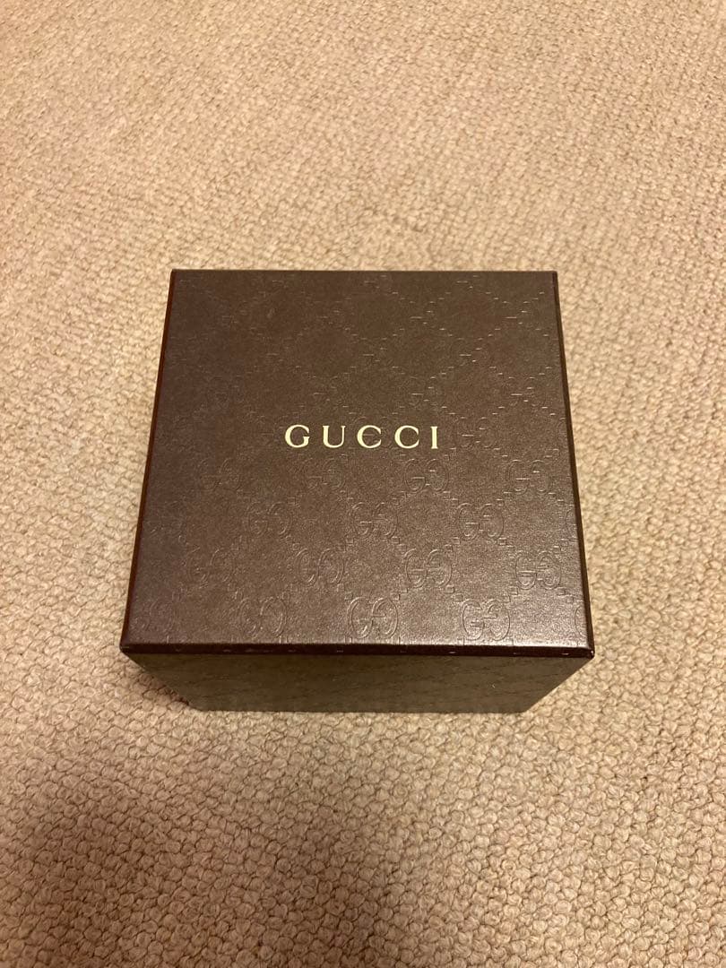グッチ ベルト 黒 革製　箱と袋付き　全長100センチ 穴5つ
