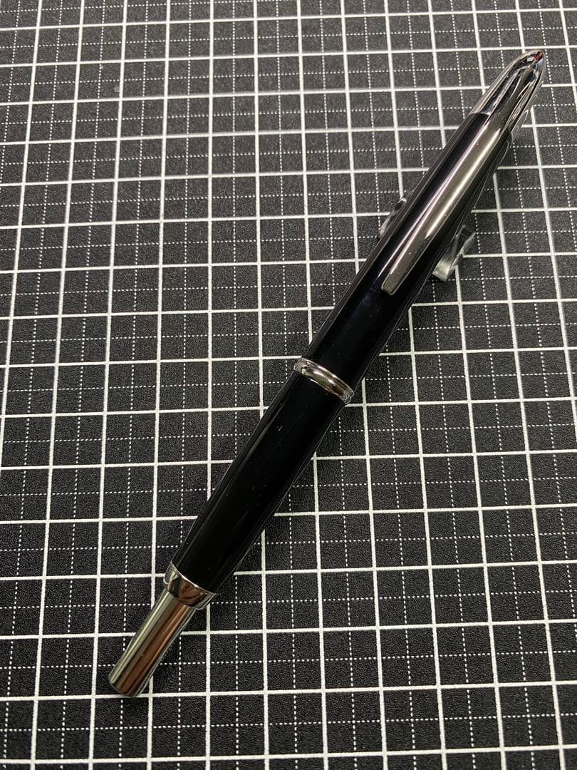 PILOT CAPLESS Black ボールペン