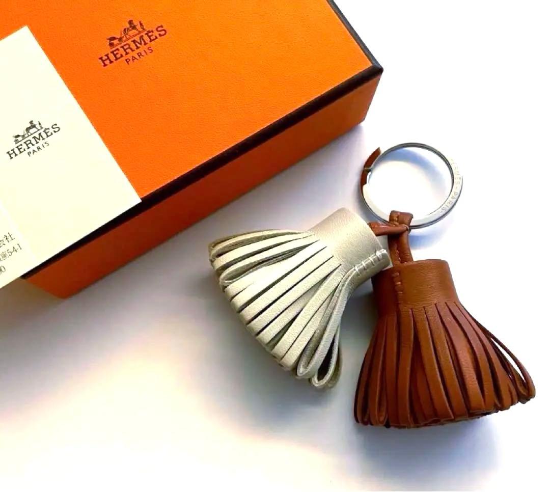 極希少 未使用品 エルメス カルメン ウノドス ゴールド×クレ チャーム