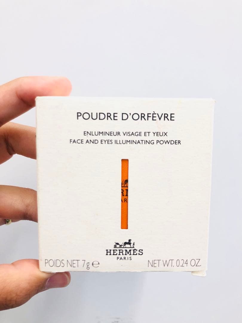 新品未開封！エルメス プードル・オルフェーヴル ハイライト フェイスパウダー