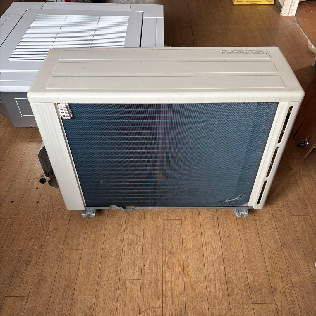 2023年製　東芝　業務用エアコン　天カセエアコン　2.5馬力　三相200V