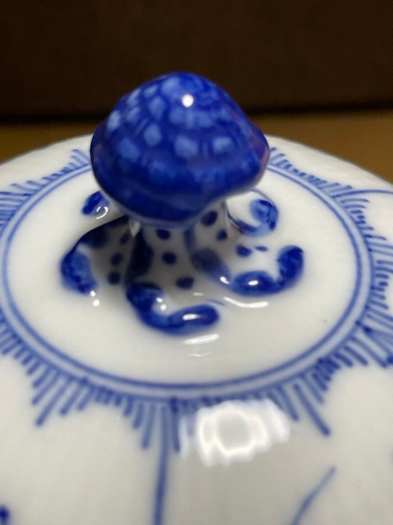 【新品未使用】ロイヤルコペンハーゲンブルーフルーテッドプレインシュガーポット蓋付