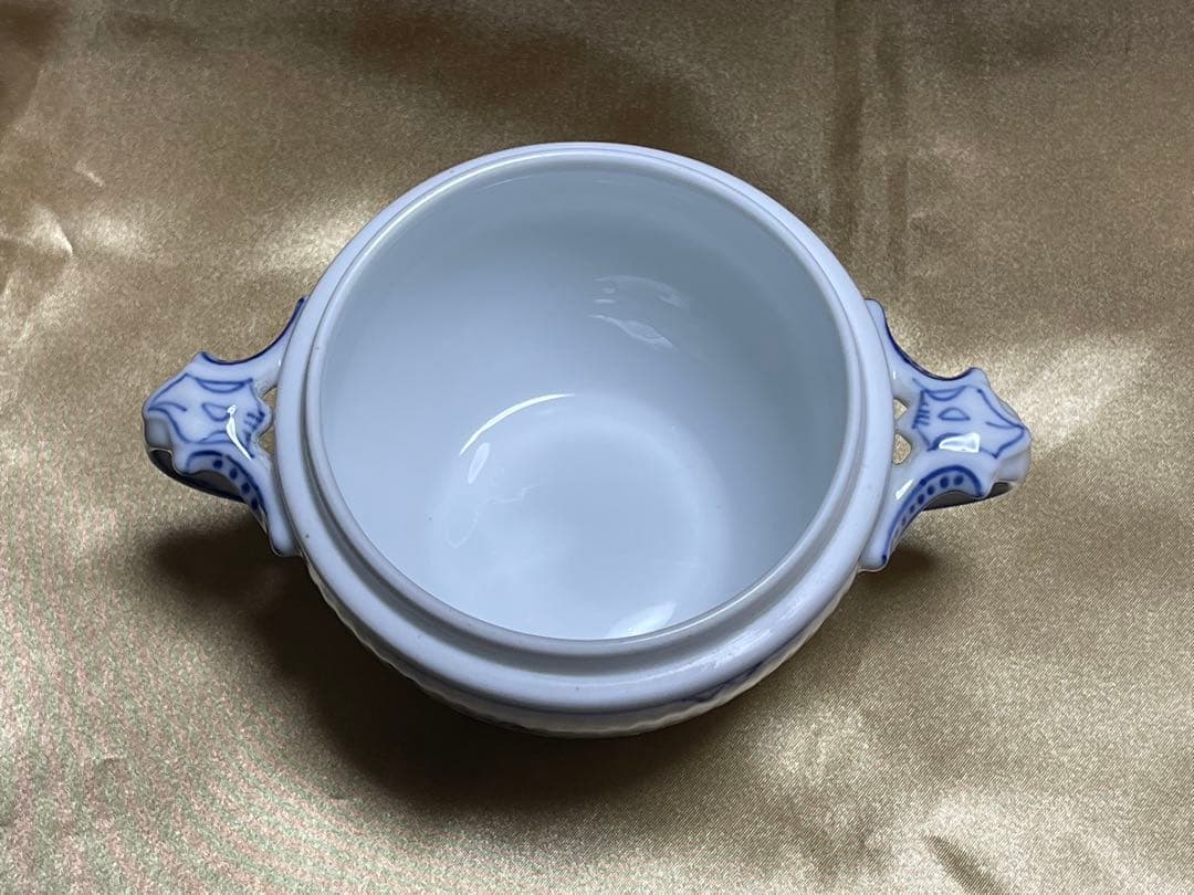 【新品未使用】ロイヤルコペンハーゲンブルーフルーテッドプレインシュガーポット蓋付