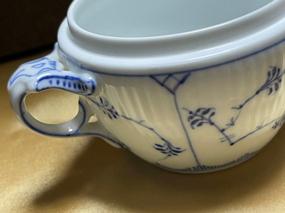 【新品未使用】ロイヤルコペンハーゲンブルーフルーテッドプレインシュガーポット蓋付