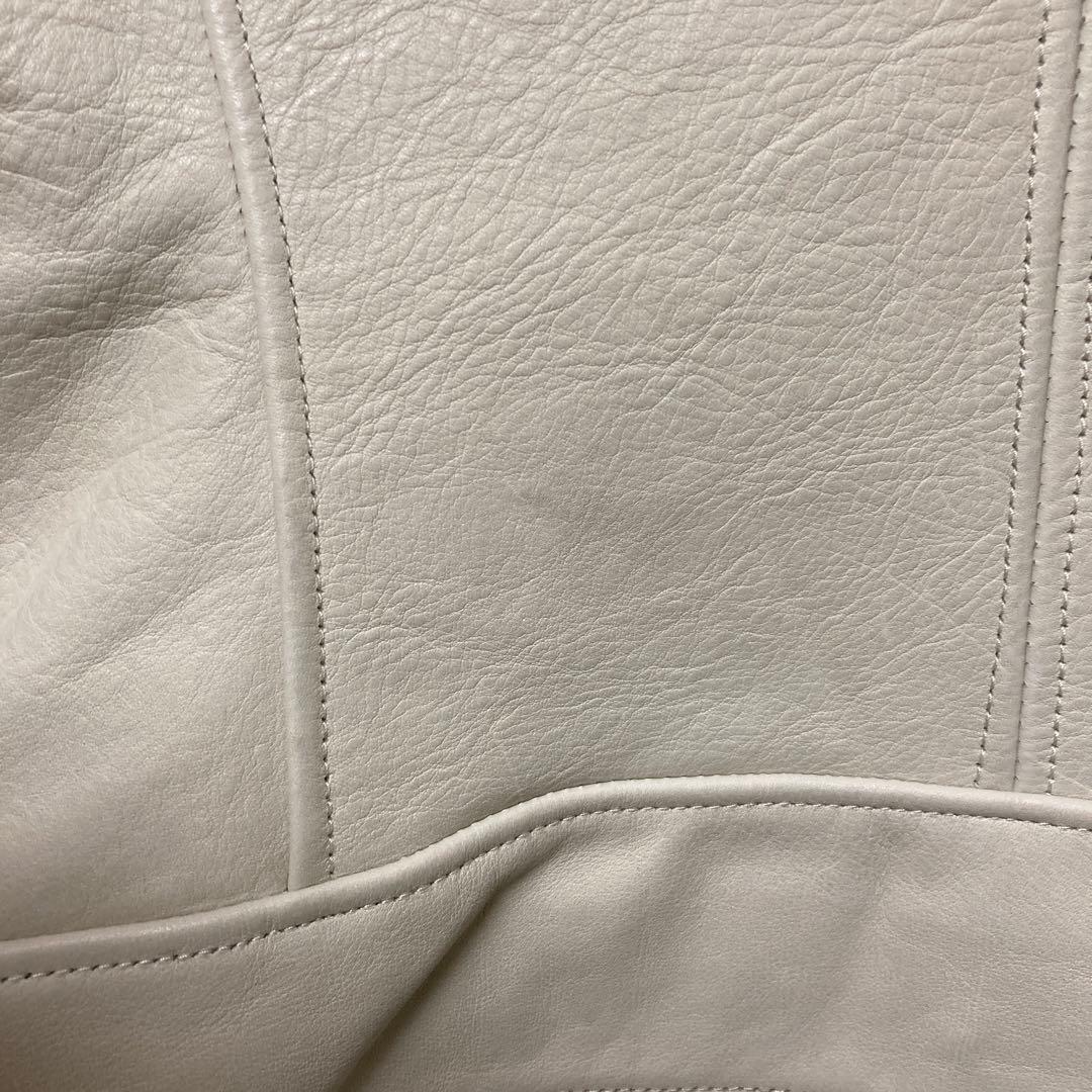 UGG ホワイトライダースジャケット ファー襟付き