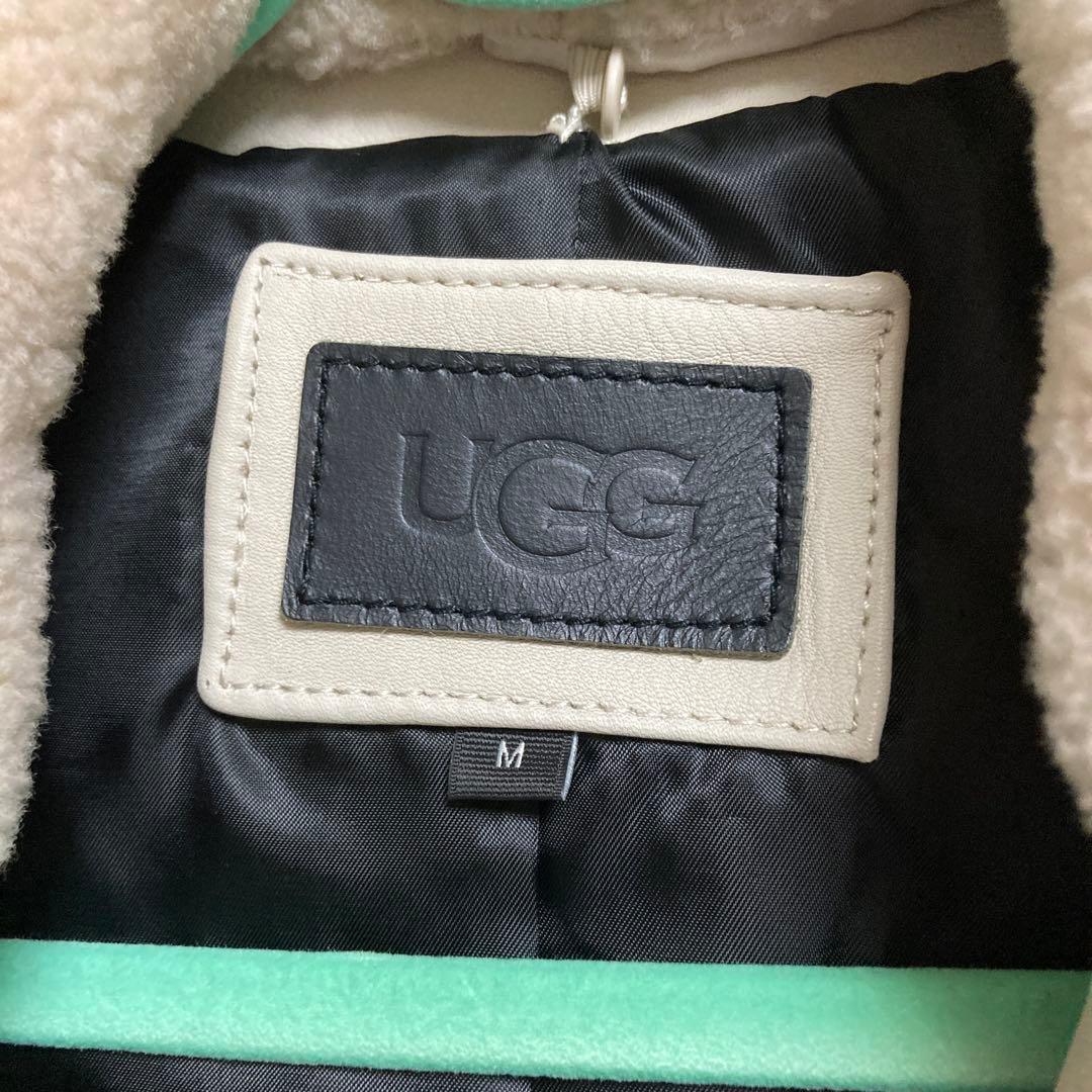 UGG ホワイトライダースジャケット ファー襟付き