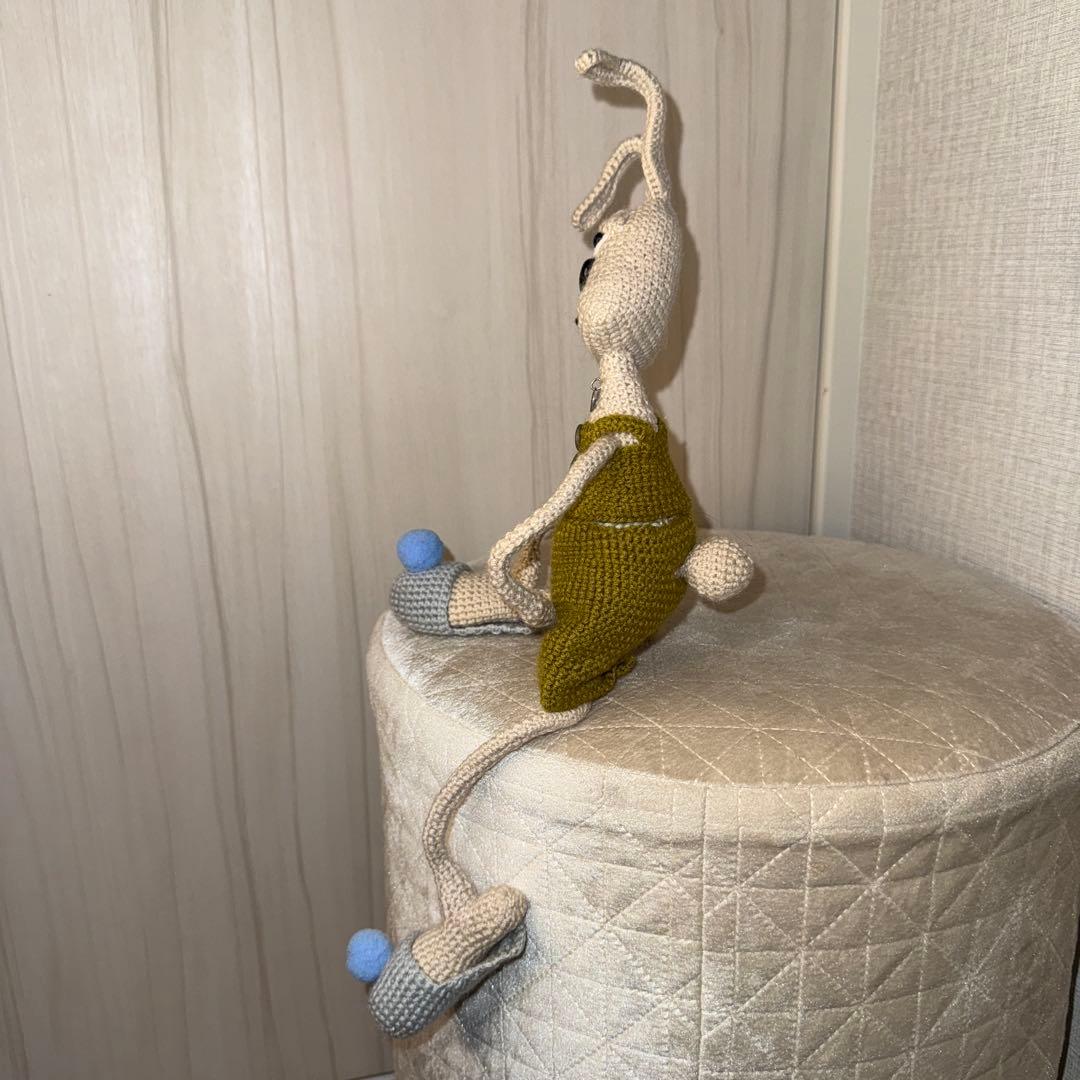 【海外アーティストハンドメイド】　あみぐるみウサギ