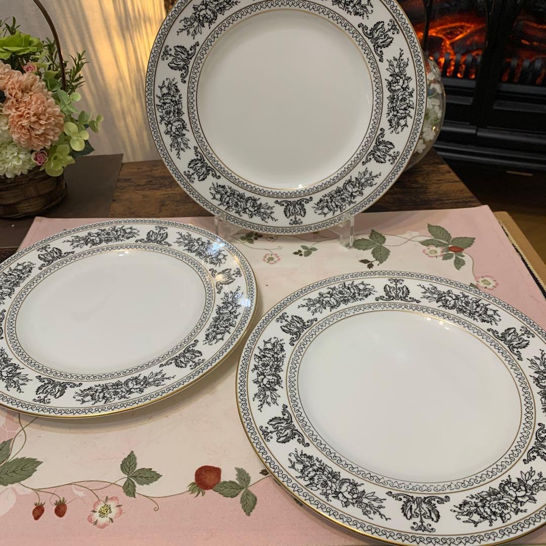 希少　ウェッジウッド　ブラック　コロンビア　22.5cmディナープレート パスタ