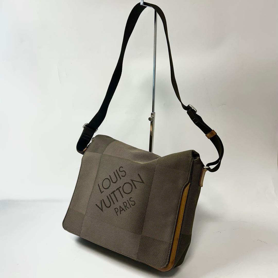 ルイヴィトン ダミエジェアン メサジェ　メッセンジャー　ショルダーバッグ