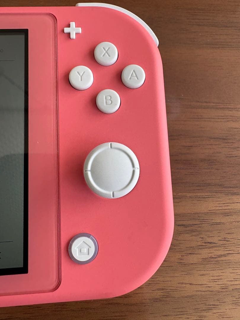 任天堂　スイッチライト　ピンク　中古