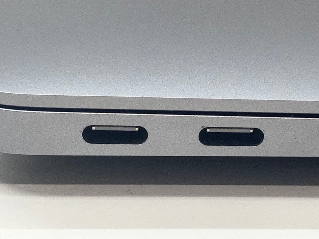 【美品】MacBook Air (M1,2020) 充放電24回バッテリー99%