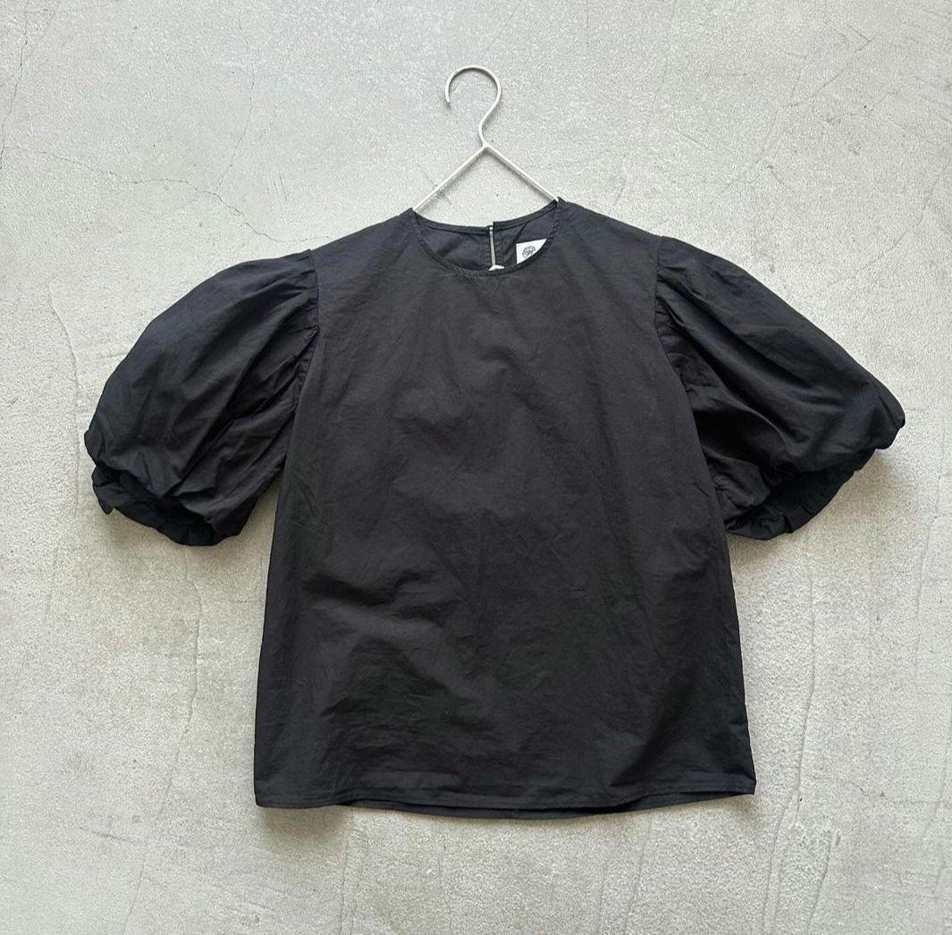 ガーメントダイバルーンスリーブブラウス