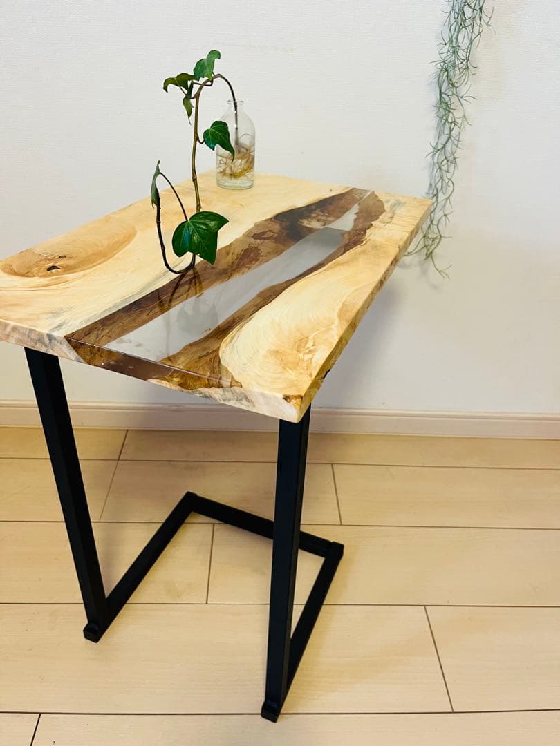 サイドテーブル　レジンテーブル　ソファテーブル　リバーテーブル　栃