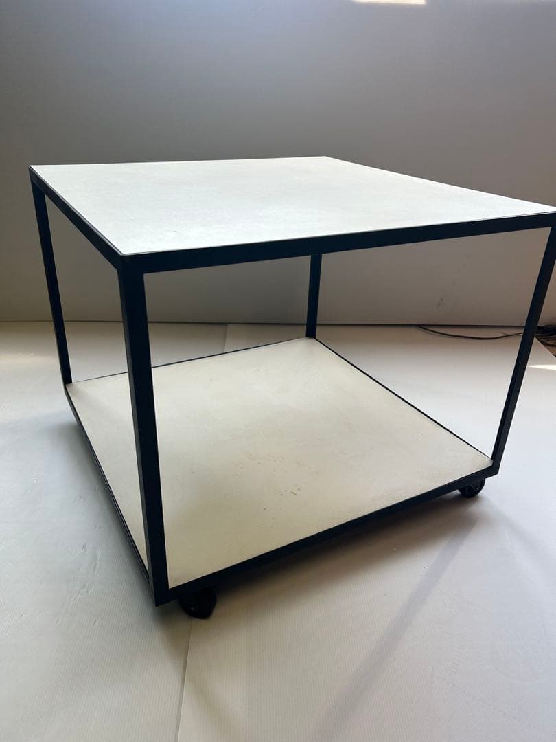 ジョージ・ネルソン　ハーマンミラースチールフレーム・ローリング・キューブテーブル