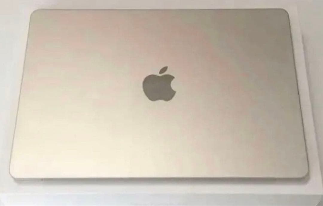 13インチMacBook Air - スターライト