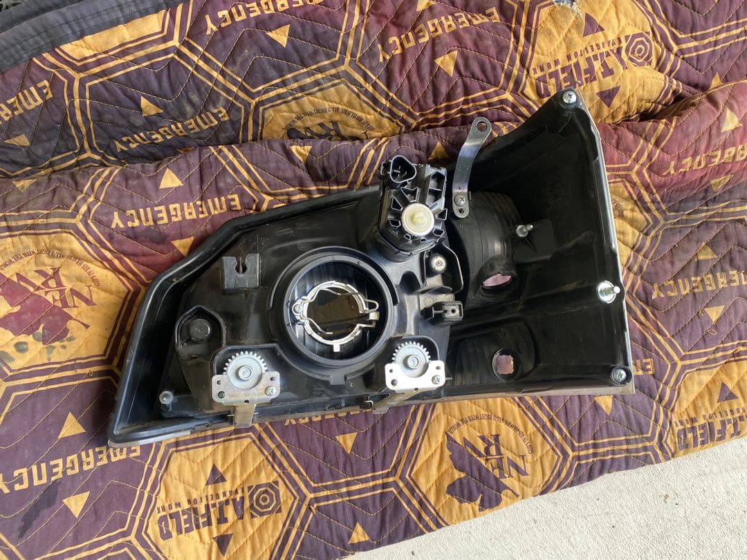 ダイハツ ハイゼットトラック S510P ヘッドライト