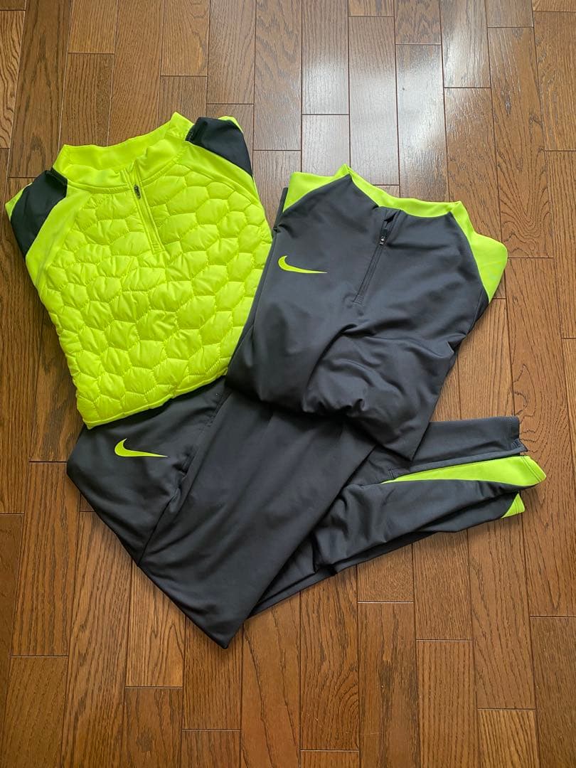 モ*ー様 Nike Therma-Fit ハーフジップドリルトップ ストライクK