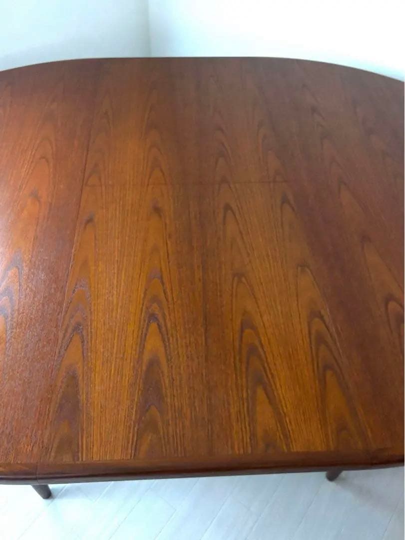 G-Plan Fresco フレスコシリーズ　ラウンドエクステンションテーブル