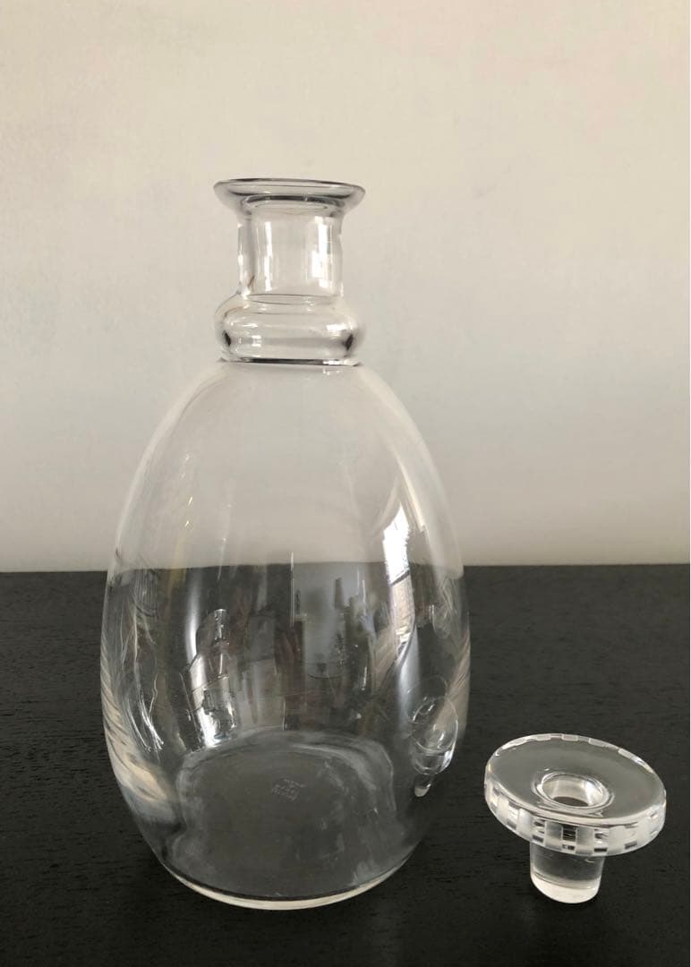 ドームナンシーアンティークデキャンタ