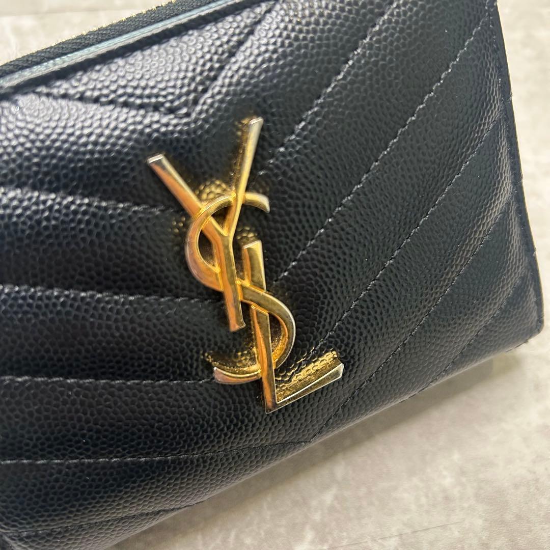 サンローランYSL ブラック 二つ折り財布 キルティング Vステッチ