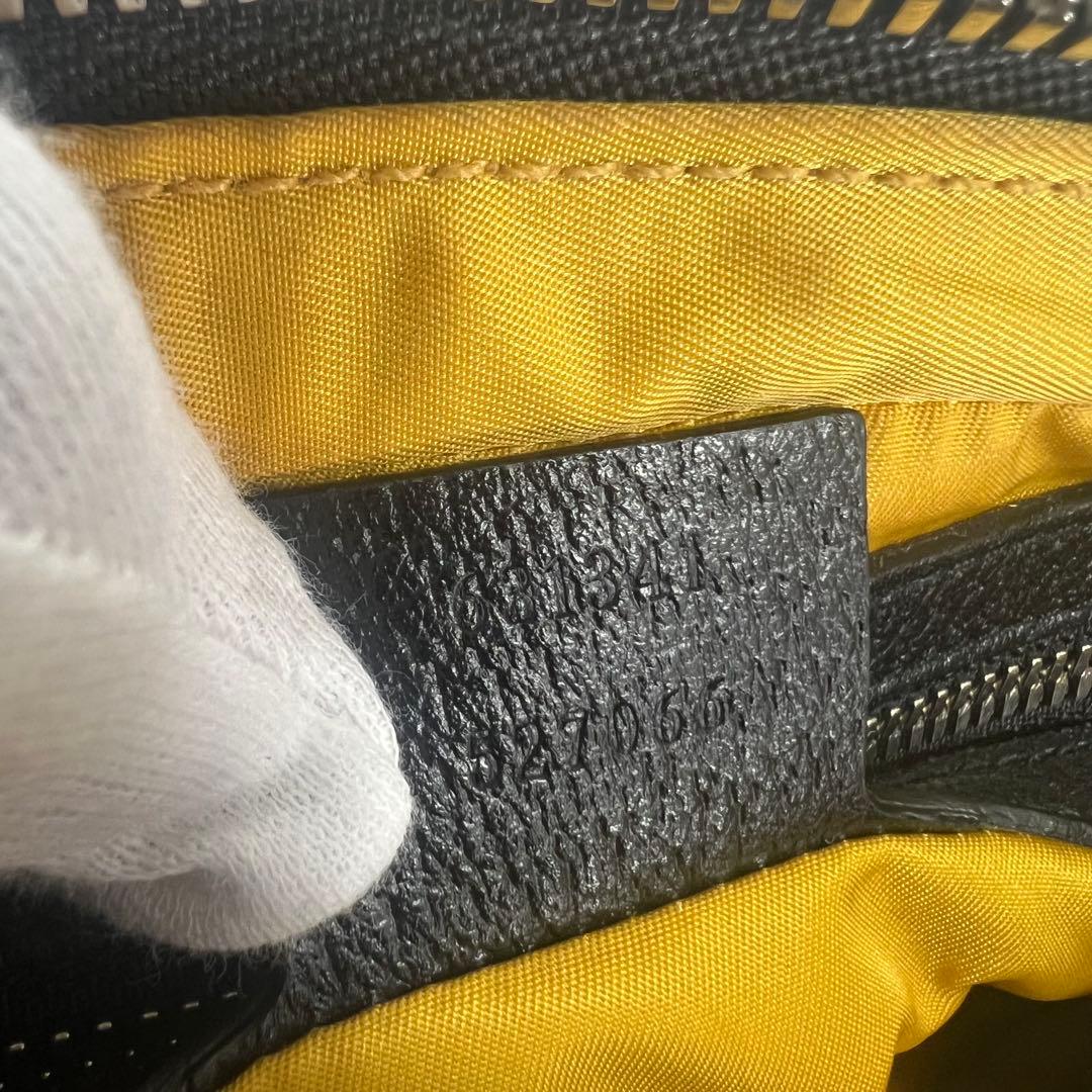 【良品】GUCCI グッチ オフザグリッド ボディバッグ GG柄　イエロー