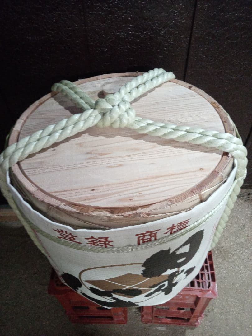 日本心（やまとごころ）武田酒造　四斗樽（空樽）容器 72L用