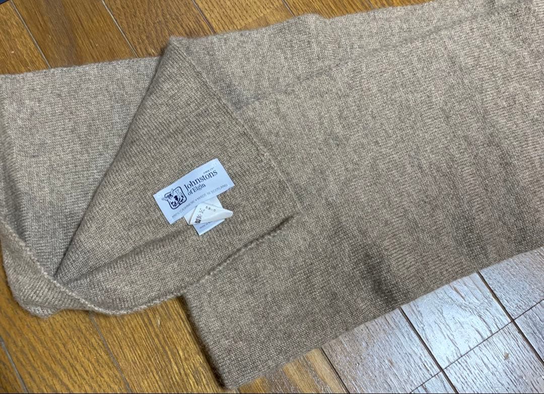 Johnstons of Elgin カシミヤマフラー ベージュ！新品未使用！