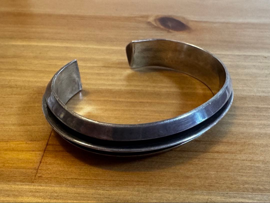 Tom Hawk トムホーク　バングル　ブレスレット　ナバホ　インディアン