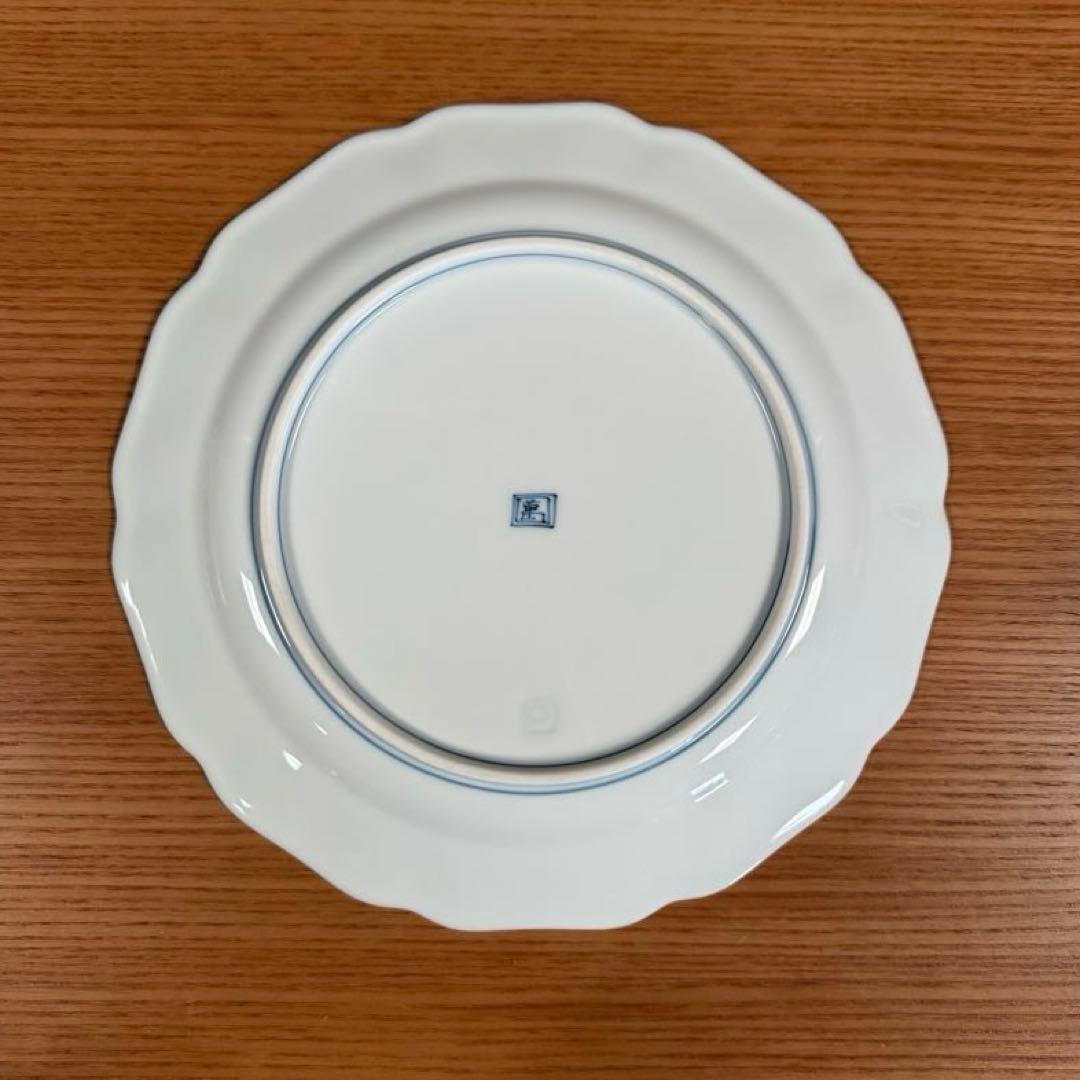 伊万里焼 畑萬陶苑 色絵墨弾き青海波唐花文 木瓜型 7寸皿☆