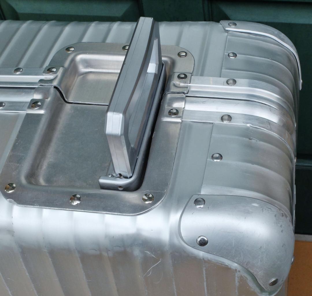 リモア 931.77『トパーズ』ジャンボ 2＋4輪プルタブ・ケース 104L