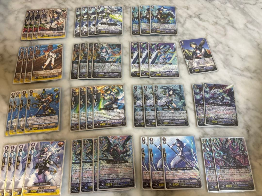 ヴァンガード 引退品 700枚ほど デッキ12組 2重スリーブ