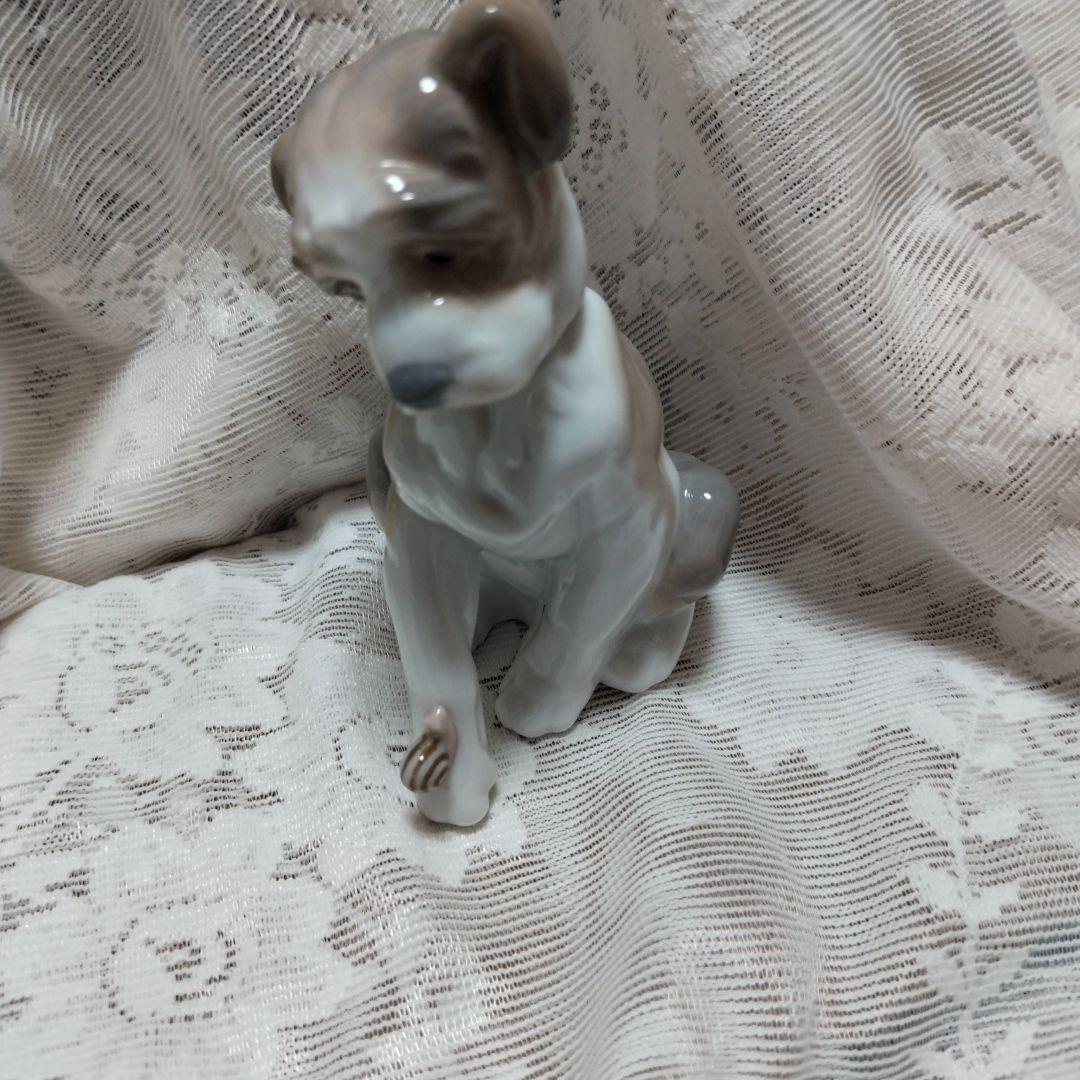 リヤドロ7612 佳人仔犬と語る（箱内の仕切り材なし)