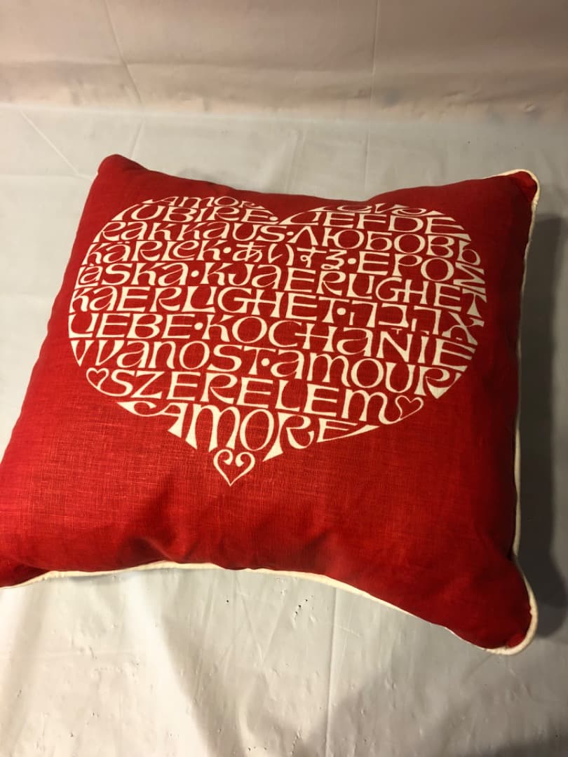 ハーマンミラー　ジラード　インターナショナルラブハート　クッション