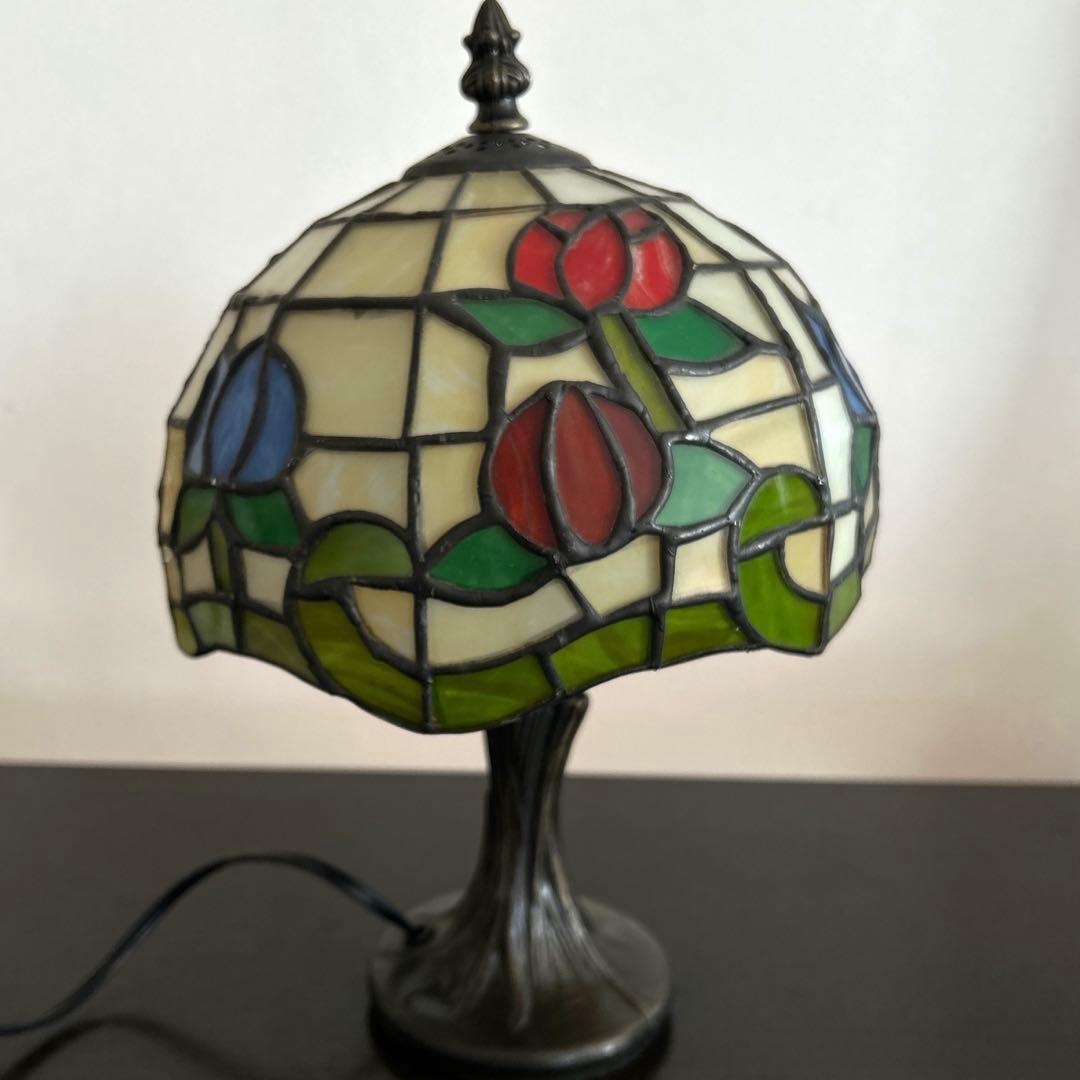 【新品未使用】アンティーク調 ステンドグラス 卓上ランプ
