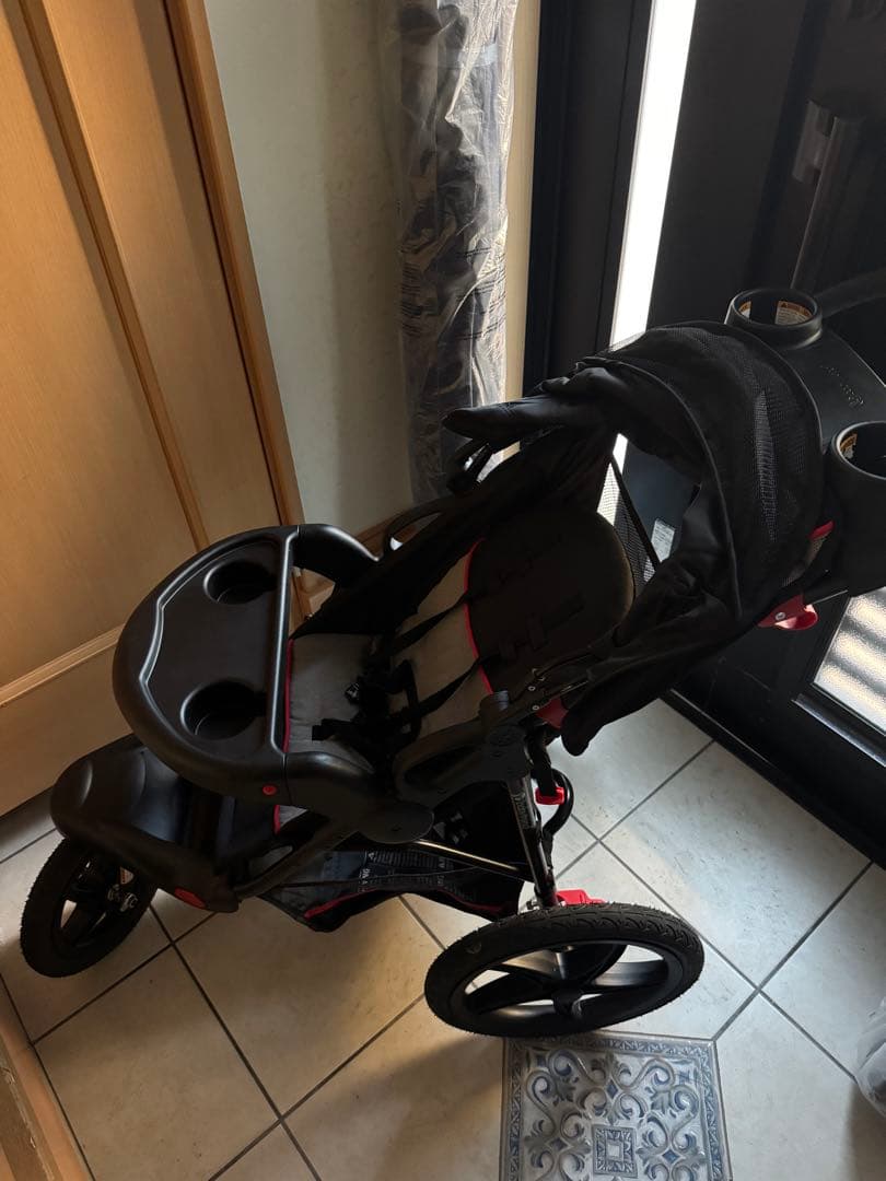 ジョギングベビーカー ブラック・レッド