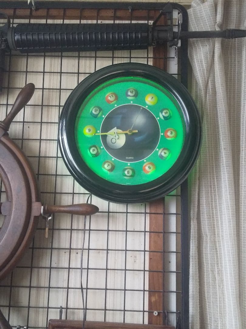 ビリヤードモチーフ ネオン付きクロック アメリカン雑貨、レトロ風