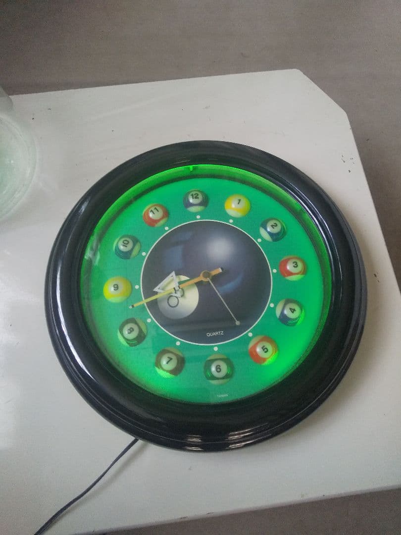 ビリヤードモチーフ ネオン付きクロック アメリカン雑貨、レトロ風