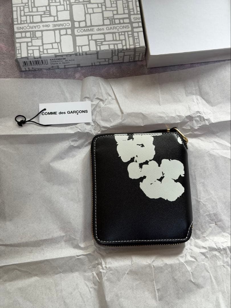 COMME des GARÇONS 花柄二つ折り財布