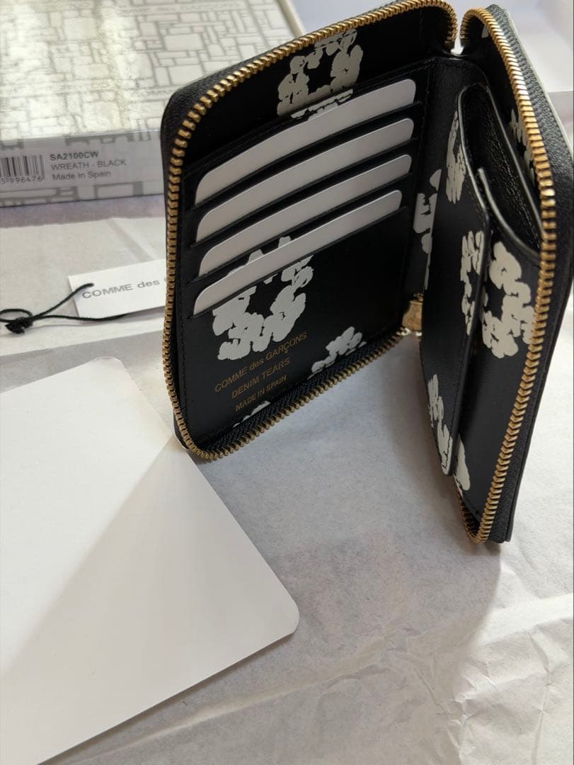 COMME des GARÇONS 花柄二つ折り財布