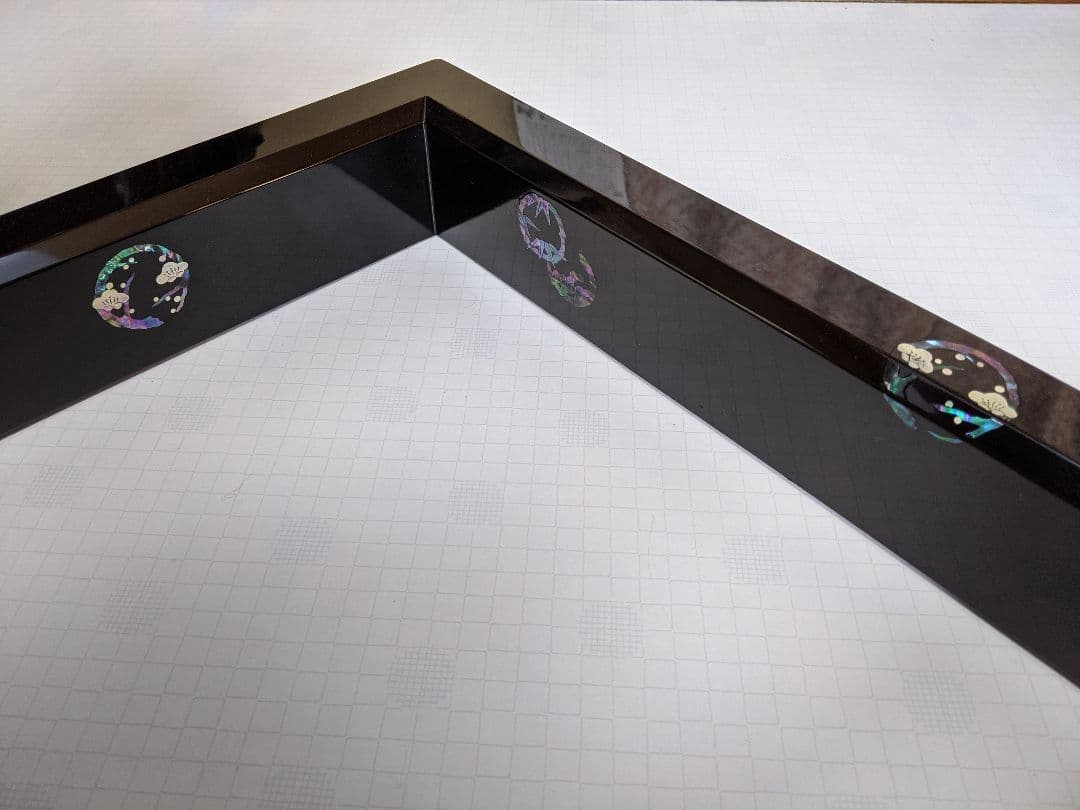 青貝入り 炉縁 宗光作 黒漆器 螺鈿細工(松竹梅) 共箱付き