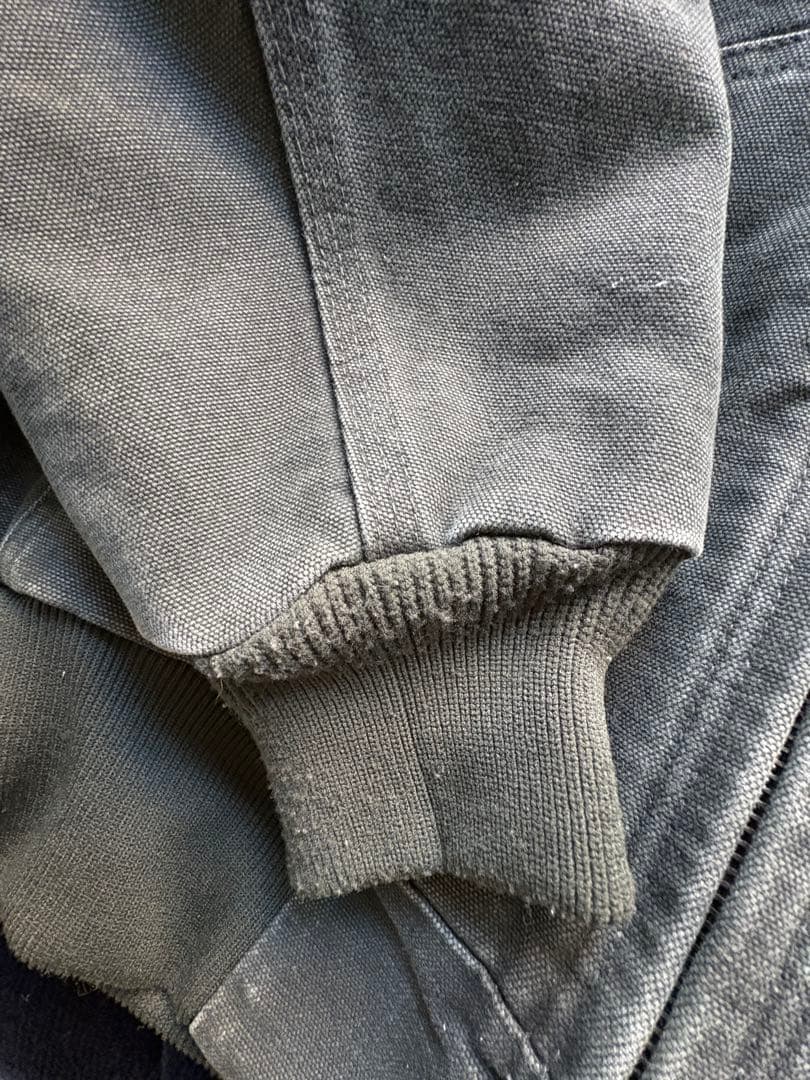 zaiken ページ Carhartt アクティブジャケット　モスグリーン