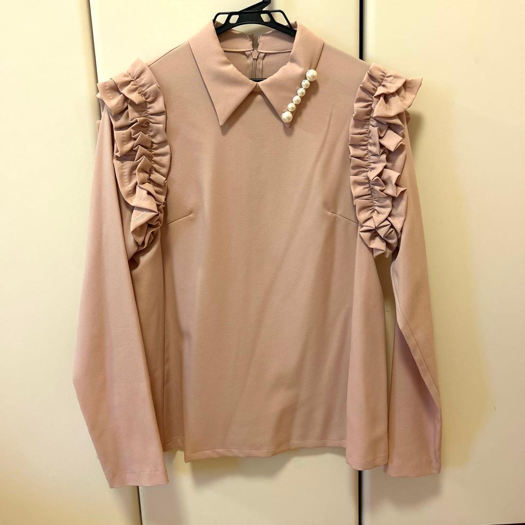 hue DAY TO EVENING ヒューデイトゥイブニング パールブラウス