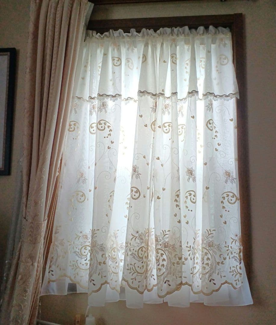 カフェカーテン【momo様オーダ　トルコレース2枚重ね　ダブルデザイン裾フリル】