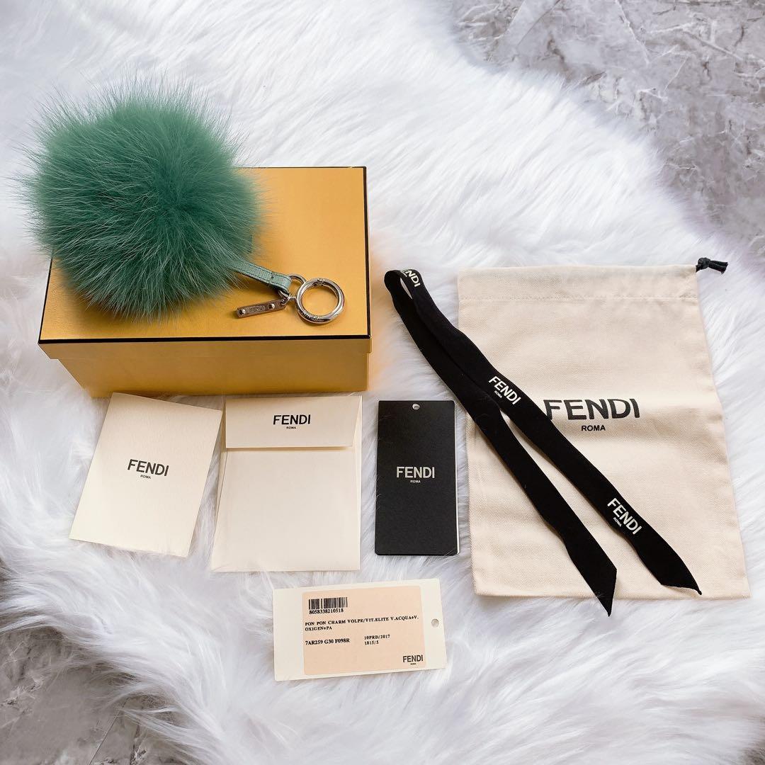 【正規品】FENDI ファーチャーム キーホルダー 付属品あり 美品