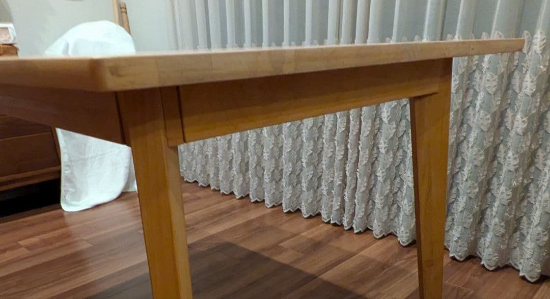 ダイニングテーブル　モモナチュラル