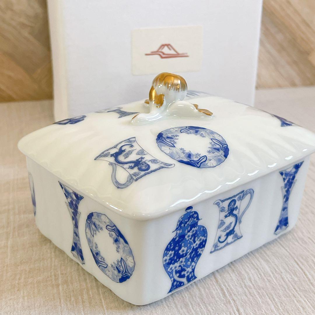 箱付【未使用】深川製磁 ジュエリーボックス 蓋付 小物入れ ボンボニエール 金彩