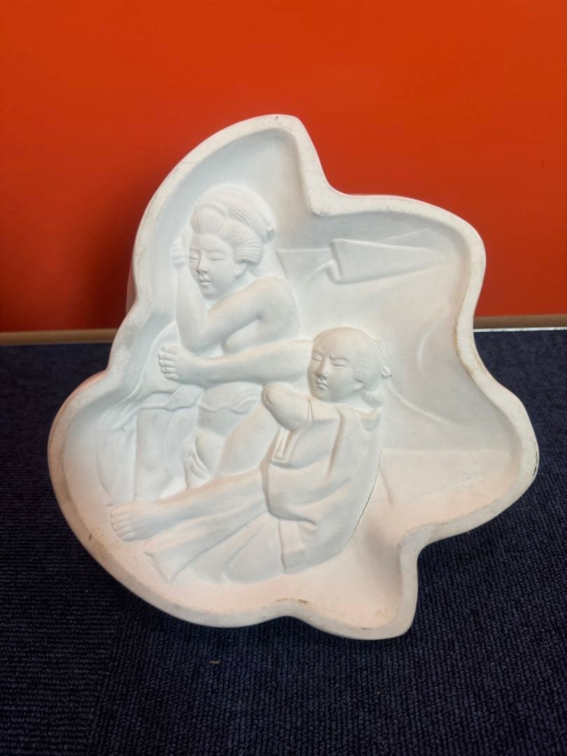 2061 平戸　白磁　布袋様　七福神　春画　美人画　縁起物　置物　古美術